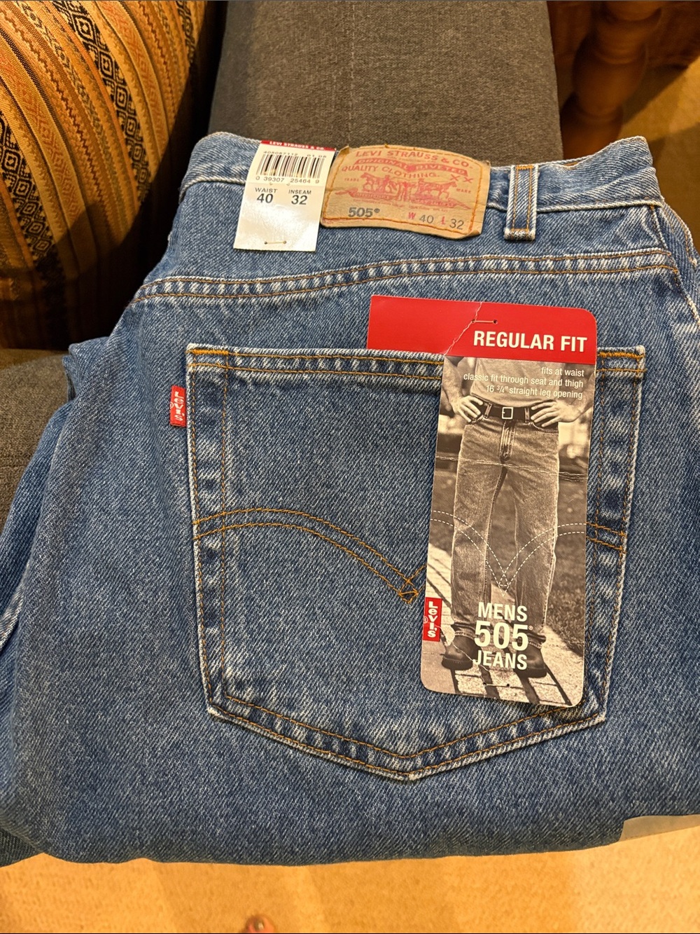 Levi's Men's 505 Straight Leg Blue Jeans 40 Waist 32 Inseam
